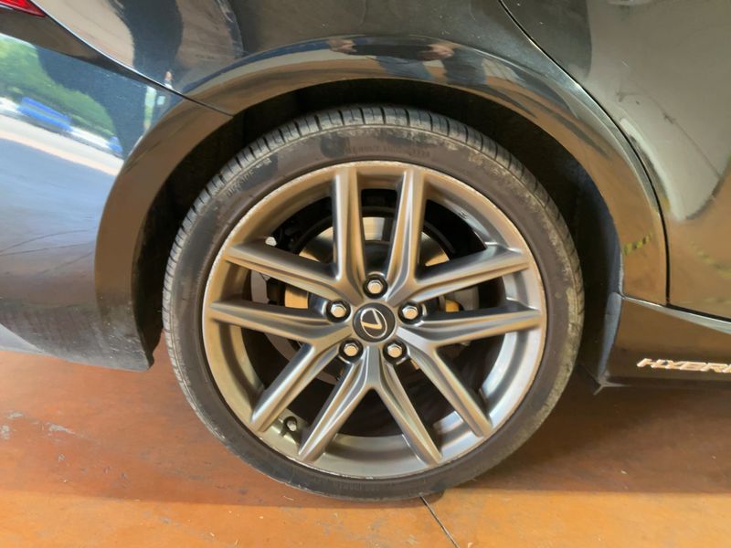 Lexus IS-Serie IS 300h F SPORT 2017 – снимка 9