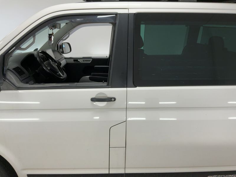 Volkswagen T5 Multivan 2.0 TDI Edition 25 4Motion 2013 – снимка 4
