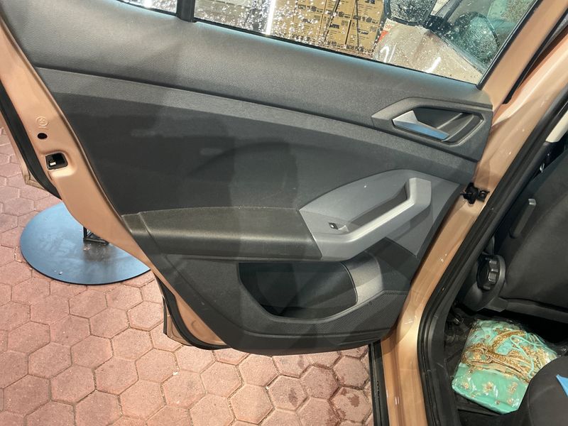 Volkswagen T-Cross 1.0 TSI 2019 – снимка 23