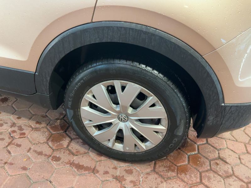 Volkswagen T-Cross 1.0 TSI 2019 – снимка 5