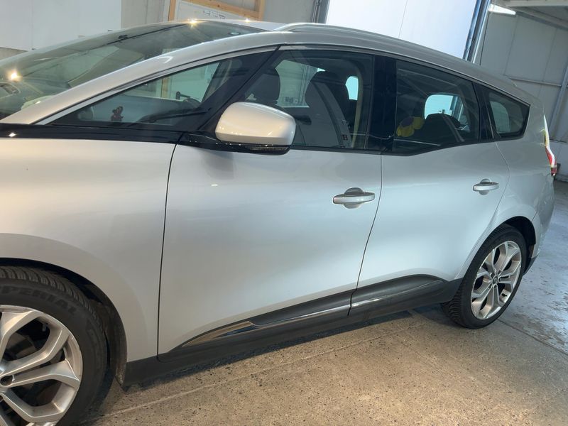Renault Grand Scenic 1.5 dCi Energy Experience 2018 – снимка 4