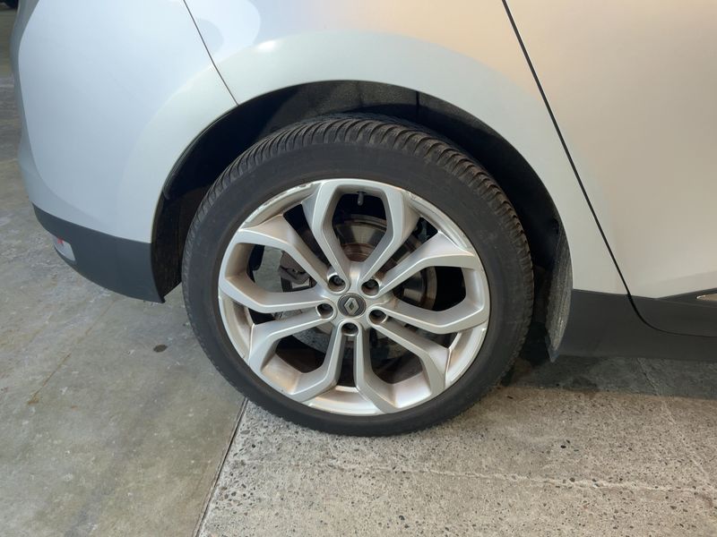 Renault Grand Scenic 1.5 dCi Energy Experience 2018 – снимка 9