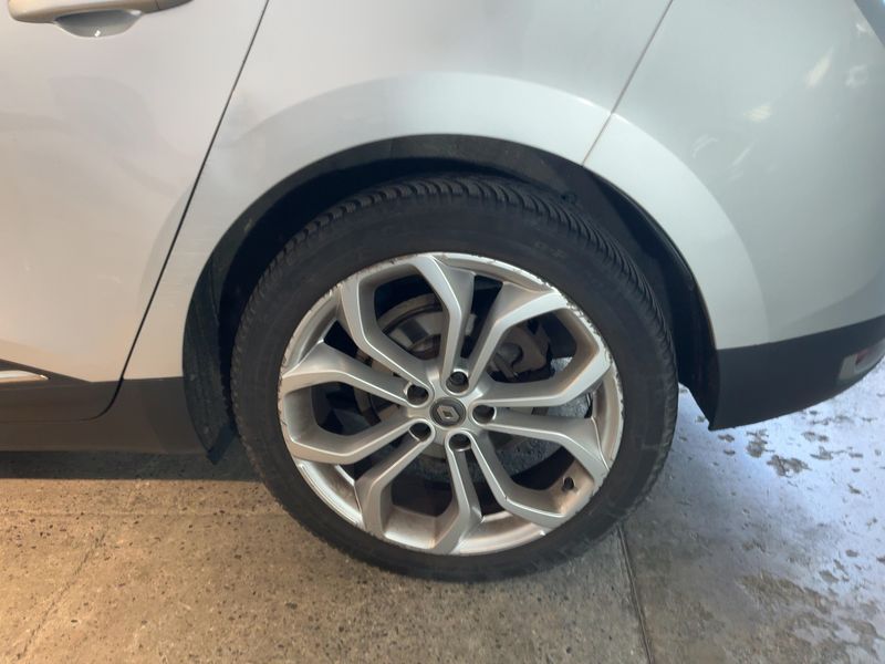 Renault Grand Scenic 1.5 dCi Energy Experience 2018 – снимка 5