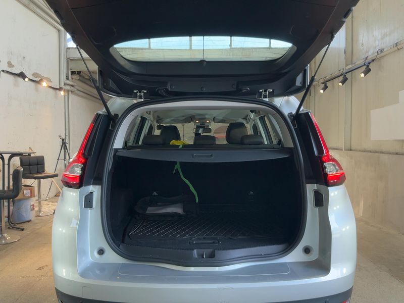 Renault Grand Scenic 1.5 dCi Energy Experience 2018 – снимка 15