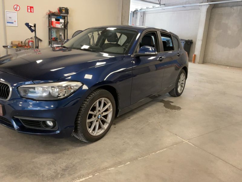 BMW 1er 118d xDrive Advantage 2016 – снимка 2