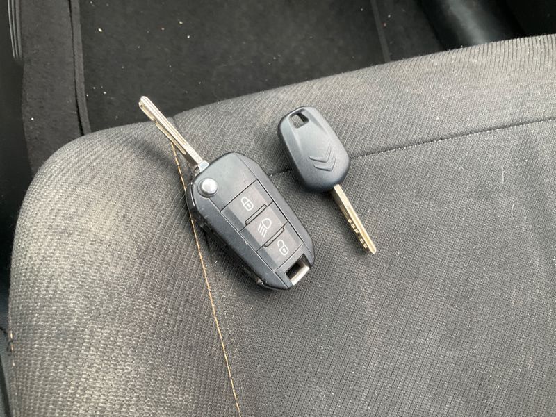 Citroen C3 1.5 Blue-HDi Feel 2020 – снимка 30