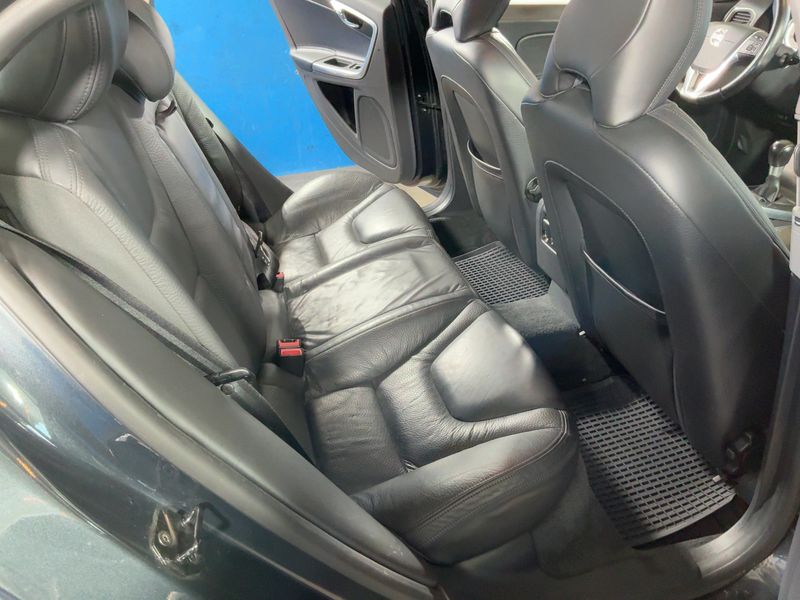 Volvo S60 1.6 T4 F Summum 2011 – снимка 20
