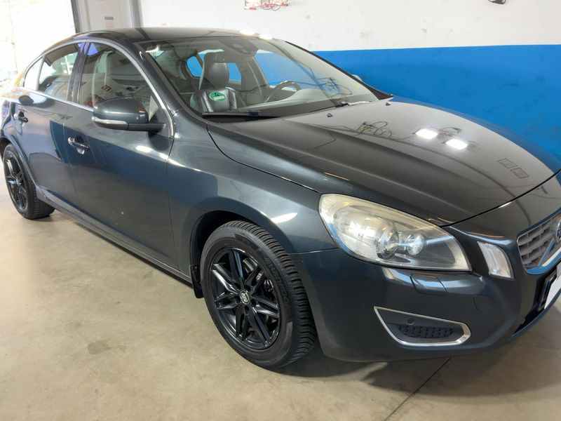 Volvo S60 1.6 T4 F Summum 2011 – снимка 12