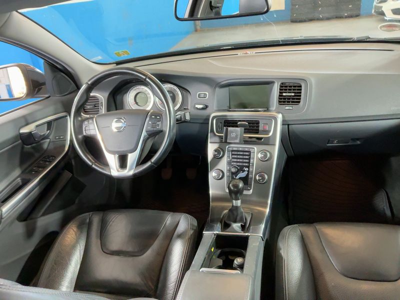 Volvo S60 1.6 T4 F Summum 2011 – снимка 18