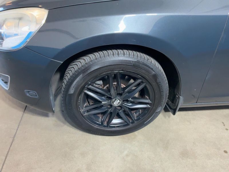 Volvo S60 1.6 T4 F Summum 2011 – снимка 3