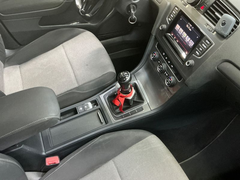Volkswagen Golf VII 1.6 TDI Business BlueMotion Tech 2015 – снимка 24