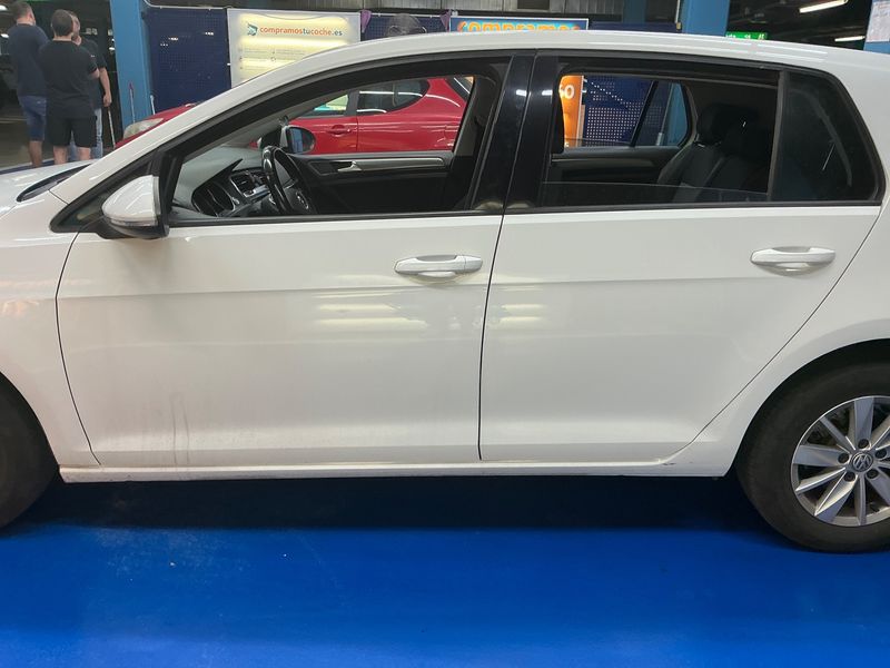 Volkswagen Golf VII 1.6 TDI Business BlueMotion Tech 2015 – снимка 4