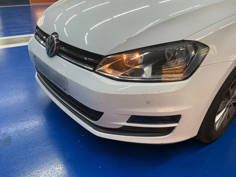 Volkswagen Golf VII 1.6 TDI Business BlueMotion Tech 2015 – снимка 27