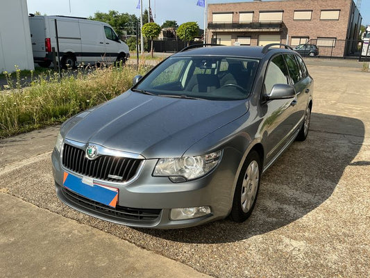 Skoda Superb 1.6 TDI GreenLine 2012 – снимка 1