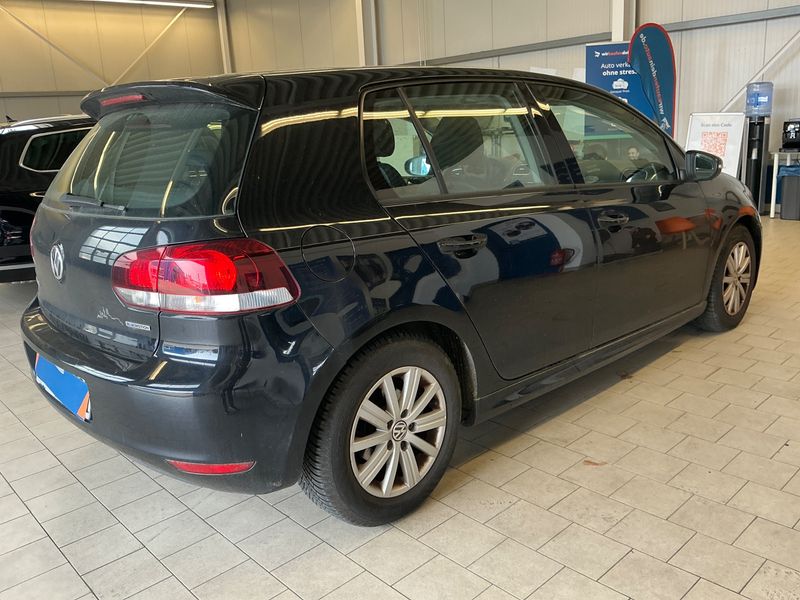 Volkswagen Golf VI 1.6 TDI Trendline BlueMotion Tech 2012 – снимка 2