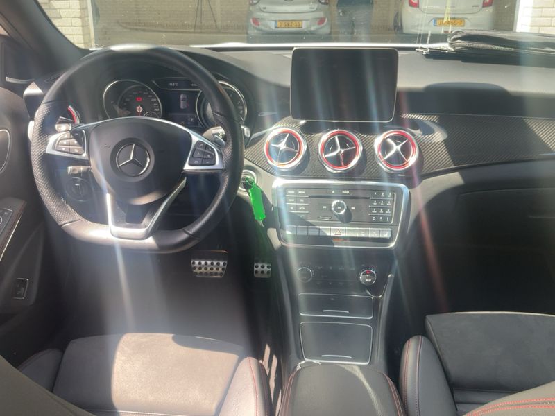 Mercedes-Benz GLA-Klasse GLA 250 4Matic AMG Line 2018 – снимка 17