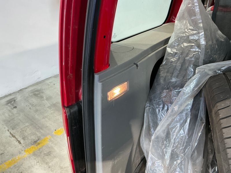 Volkswagen Caddy 1.6 Life Gewinner Caddy 2009 – снимка 37