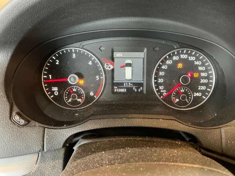 Volkswagen Sharan 2.0 TDI Highline BlueMotion Tech 2014 – снимка 29