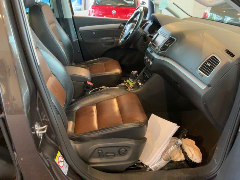 Volkswagen Sharan 2.0 TDI Highline BlueMotion Tech 2014 – снимка 16