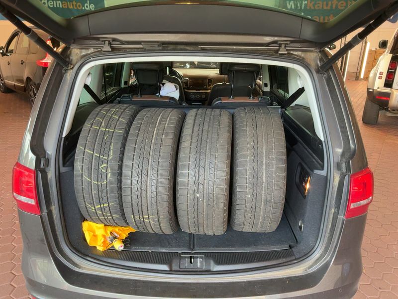Volkswagen Sharan 2.0 TDI Highline BlueMotion Tech 2014 – снимка 15