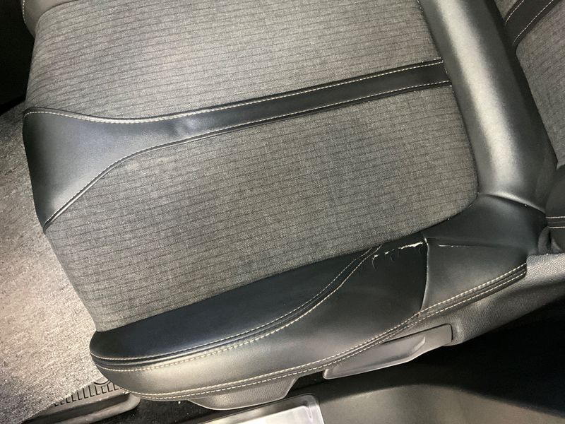 Peugeot 5008 1.6 PureTech GT 2019 – снимка 30