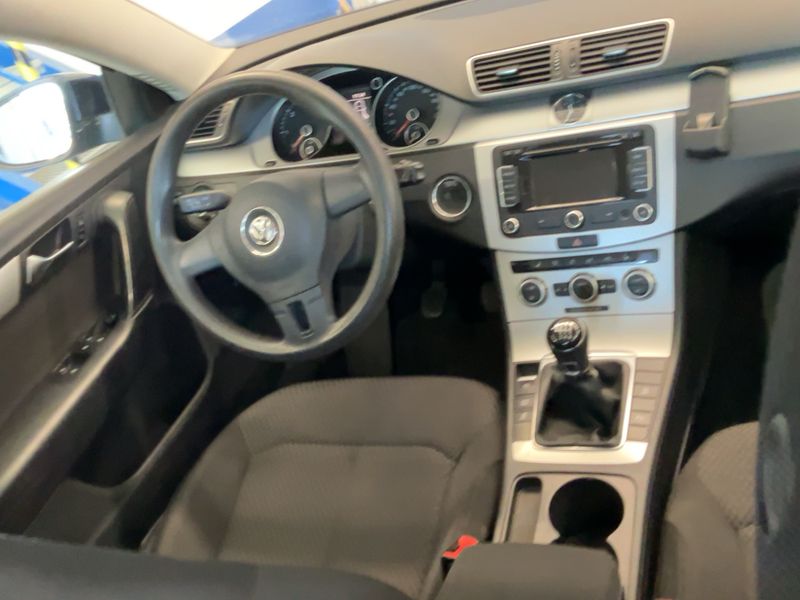 Volkswagen Passat 2.0 TDI Trendline BlueMotion Tech 2013 – снимка 17