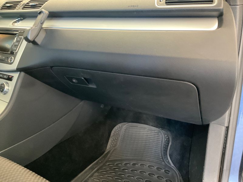 Volkswagen Passat 2.0 TDI Trendline BlueMotion Tech 2013 – снимка на щета 52