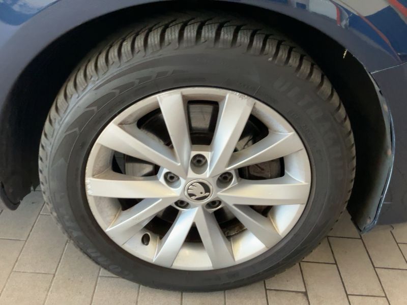 Volkswagen Passat 2.0 TDI Trendline BlueMotion Tech 2013 – снимка на щета 11