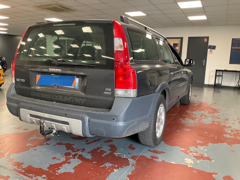 Volvo XC70 2.4 D5 Momentum AWD 2007 – снимка 2