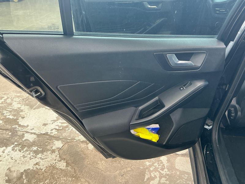 Ford Focus 1.5 EcoBoost ST-Line 2020 – снимка 37