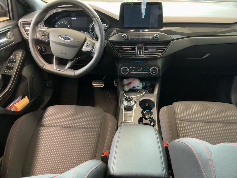 Ford Focus 1.5 EcoBoost ST-Line 2020 – снимка 17