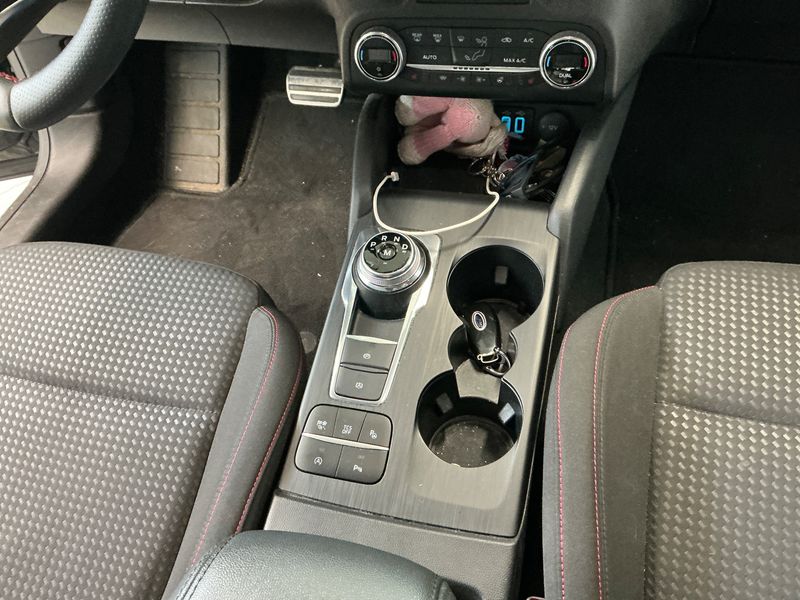 Ford Focus 1.5 EcoBoost ST-Line 2020 – снимка 40