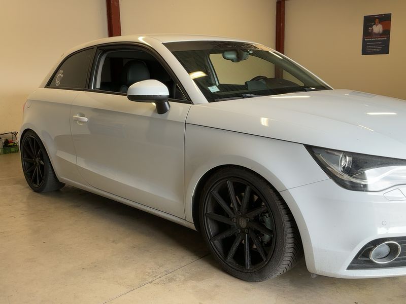 Audi A1 1.6 TDI Ambition Luxe 2013 – снимка 12