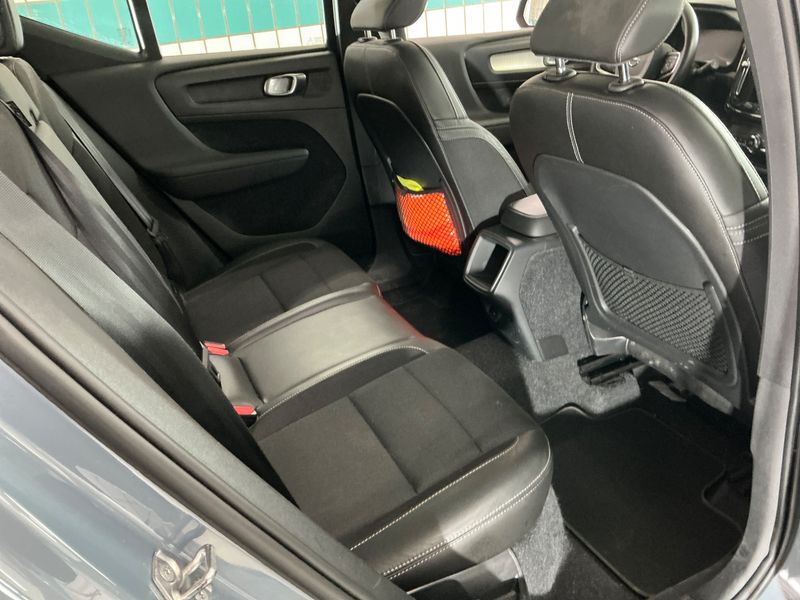 Volvo XC40 2.0 D3 Momentum Pro 2WD 2020 – снимка 46