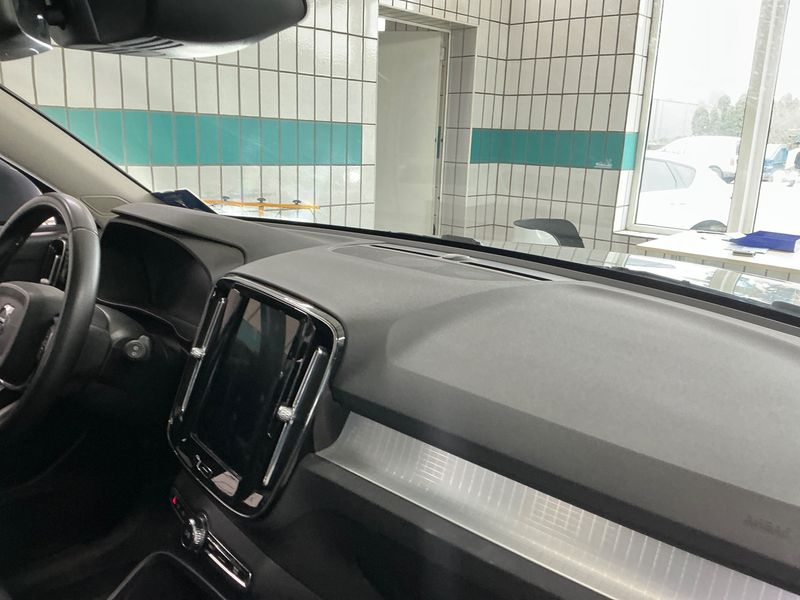 Volvo XC40 2.0 D3 Momentum Pro 2WD 2020 – снимка 48