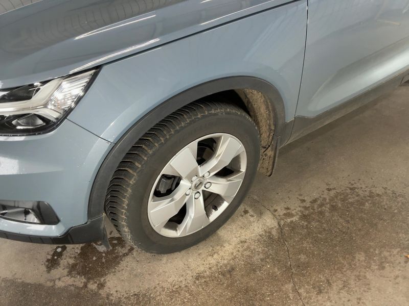 Volvo XC40 2.0 D3 Momentum Pro 2WD 2020 – снимка 3