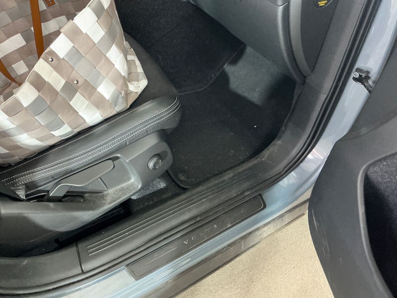 Volvo XC40 2.0 D3 Momentum Pro 2WD 2020 – снимка 39