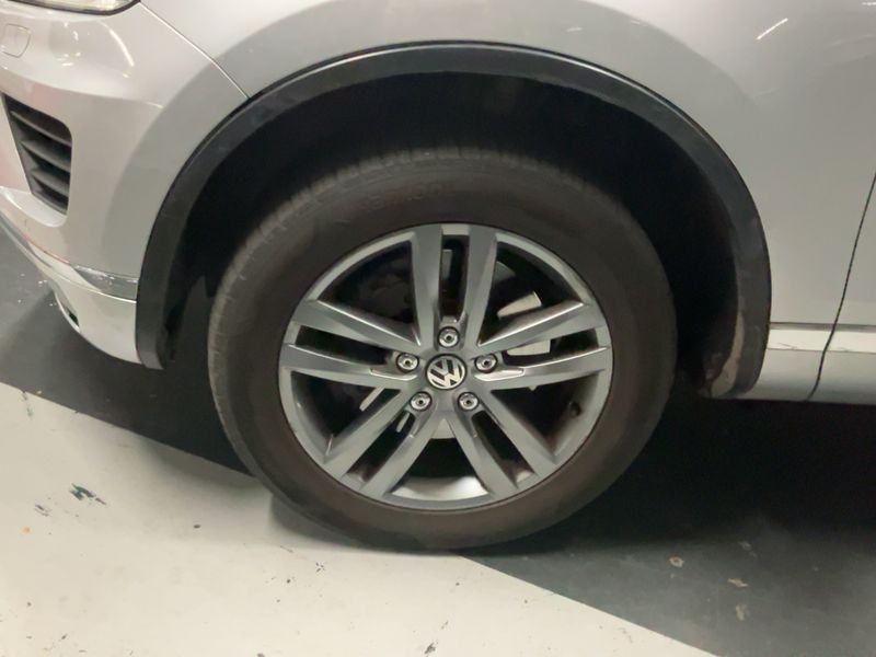 Volkswagen Touareg 4.2 V8 TDI Carat Edition 4Motion 2014 – снимка 3