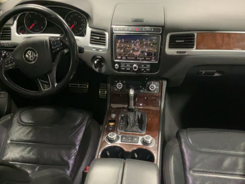 Volkswagen Touareg 4.2 V8 TDI Carat Edition 4Motion 2014 – снимка 17