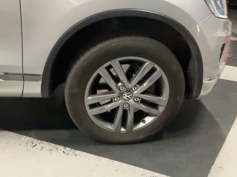 Volkswagen Touareg 4.2 V8 TDI Carat Edition 4Motion 2014 – снимка 11