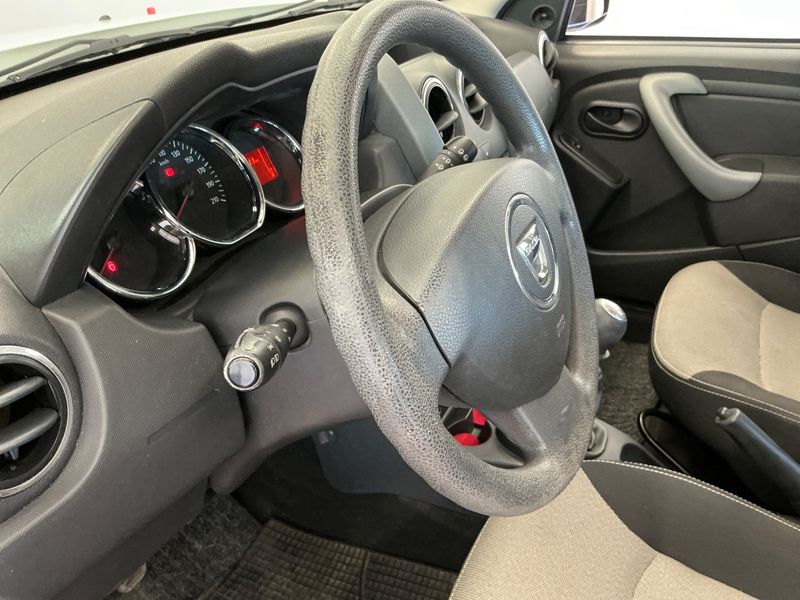 Dacia Duster 1.5 dCi Ambiance 4x2 2015 – снимка 28