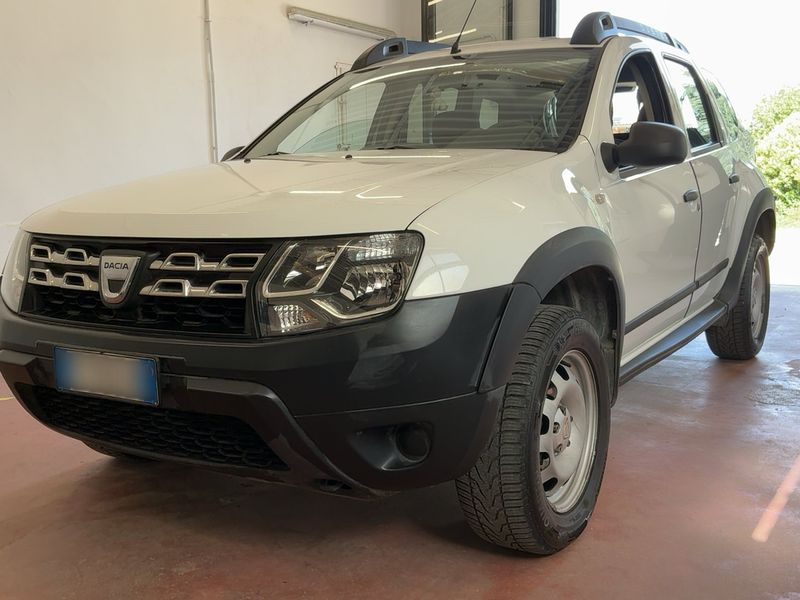 Dacia Duster 1.5 dCi Ambiance 4x2 2015 – снимка 1