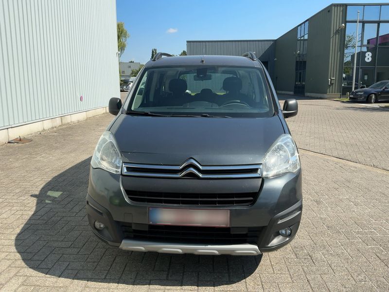 Citroen Berlingo 1.2 e-THP XTR 2017 – снимка 14
