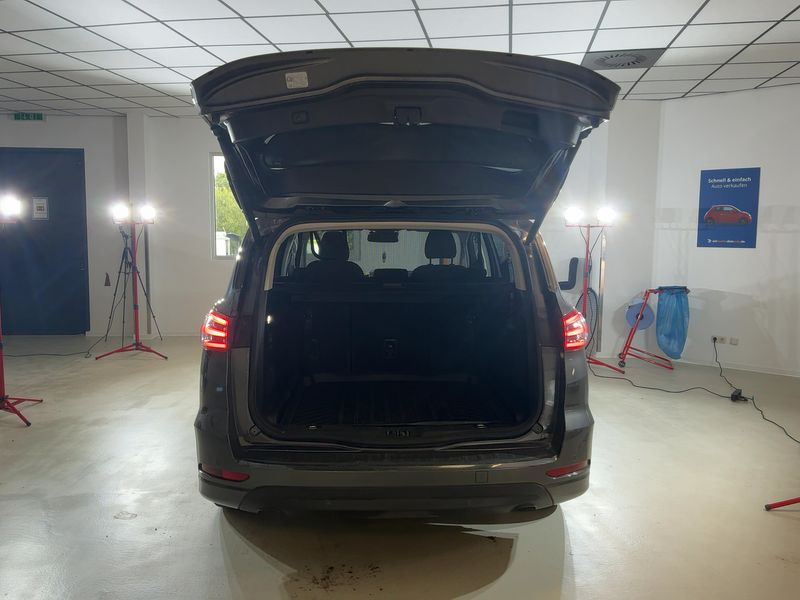 Ford S-Max 2.0 TDCi Titanium 2017 – снимка 15