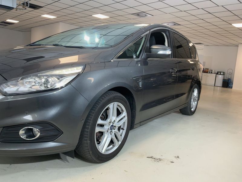 Ford S-Max 2.0 TDCi Titanium 2017 – снимка 2