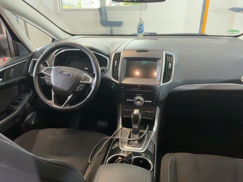 Ford S-Max 2.0 TDCi Titanium 2017 – снимка 17