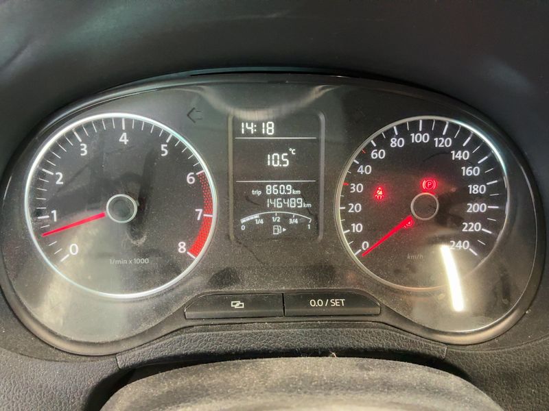Volkswagen Polo 1.2 TSI Style 2011 – снимка 19