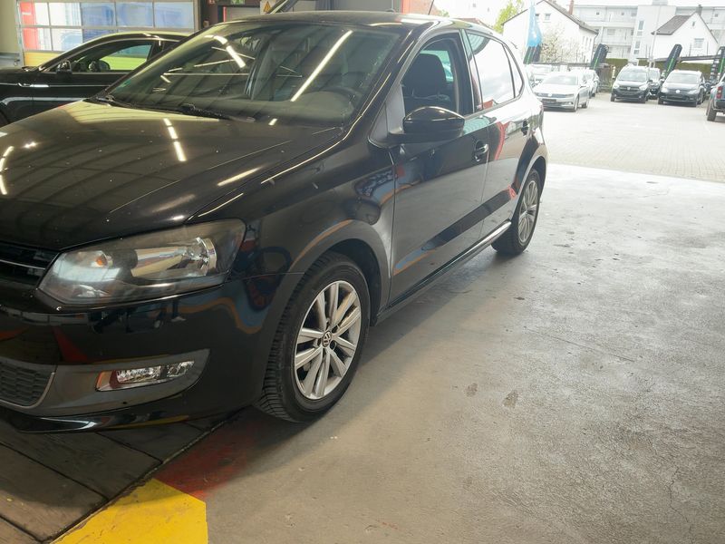 Volkswagen Polo 1.2 TSI Style 2011 – снимка 2