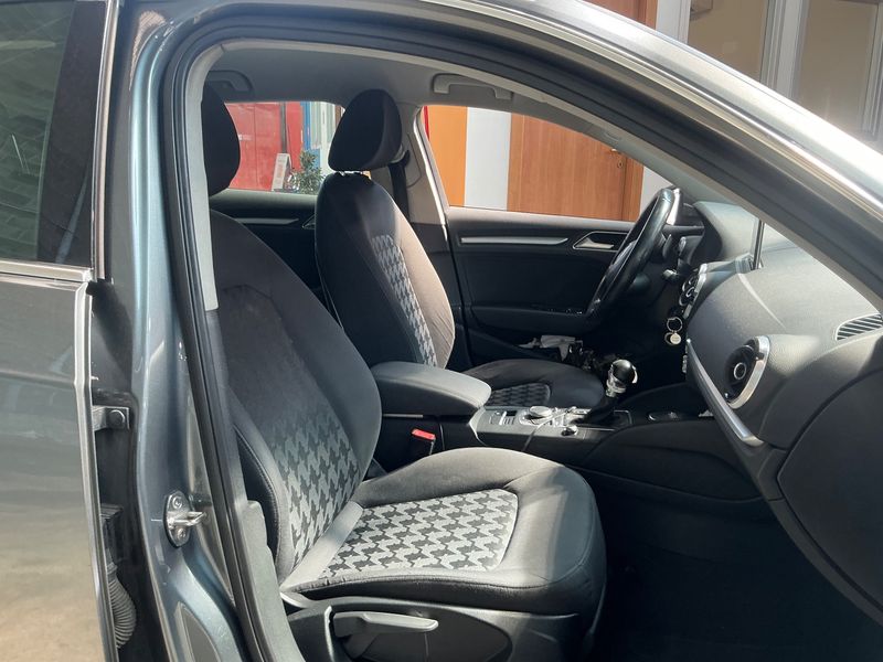 Audi A3 Sportback 1.6 TDI Admired 2016 – снимка 16