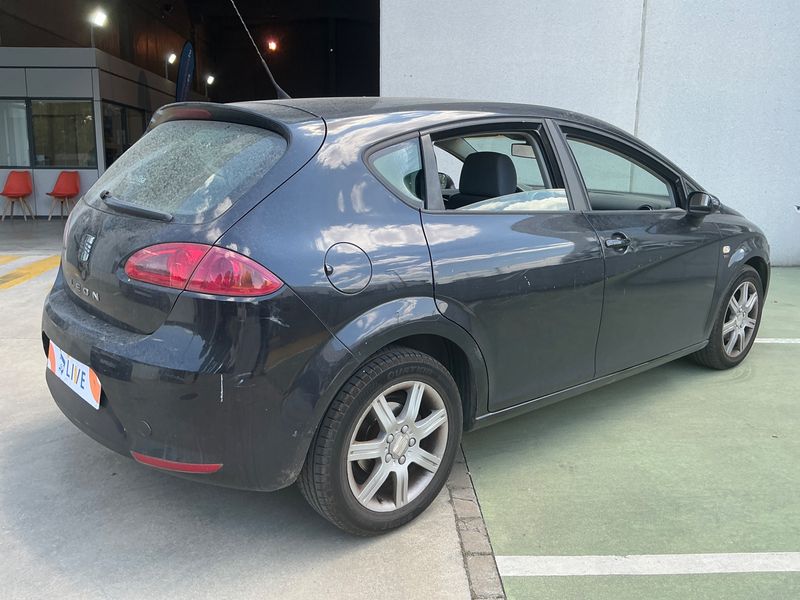 Seat Leon 2.0 TDI Stylance / Style 2006 – снимка 2